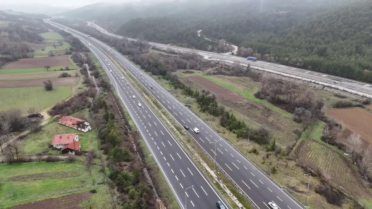 Bolu Geçişinde Bayram Dönüşü Trafiği Sorunsuz Geçti