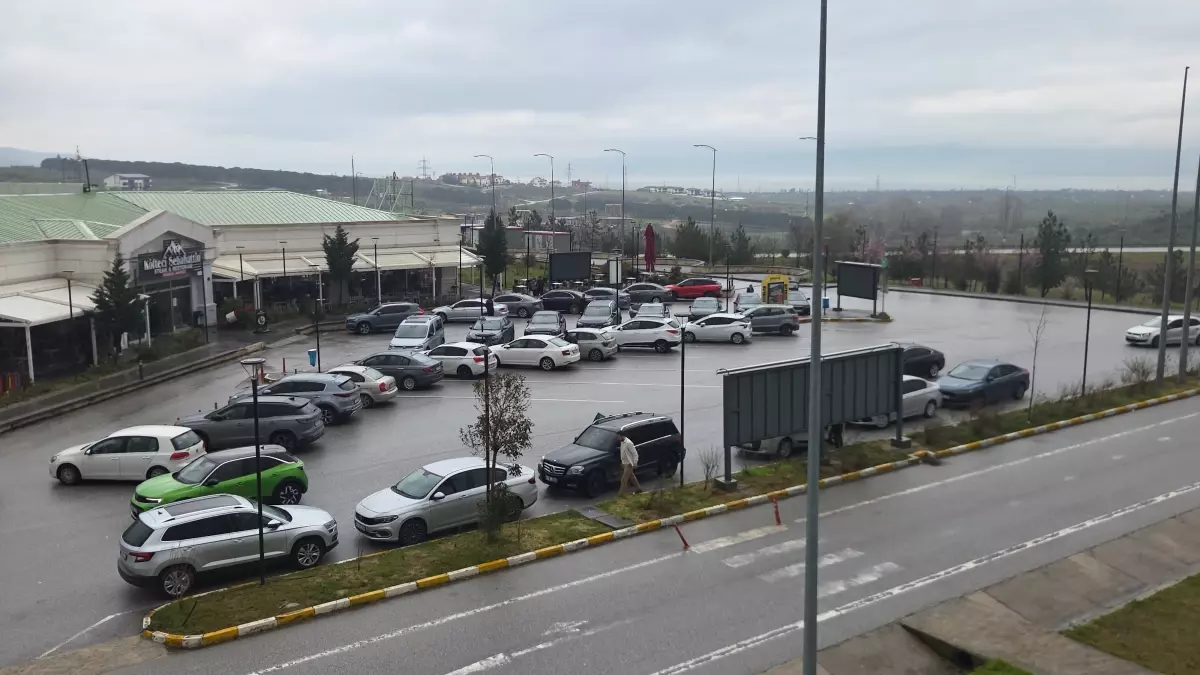 Bayram Sonrası Gebze‑Orhangazi‑İzmir Otoyolu’nda Trafik Yoğunluğu Artıyor