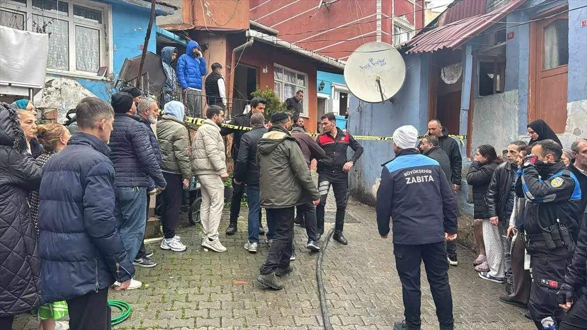 Fatih'te Şok Patlama: 1 Ölü, 10 Yaralı