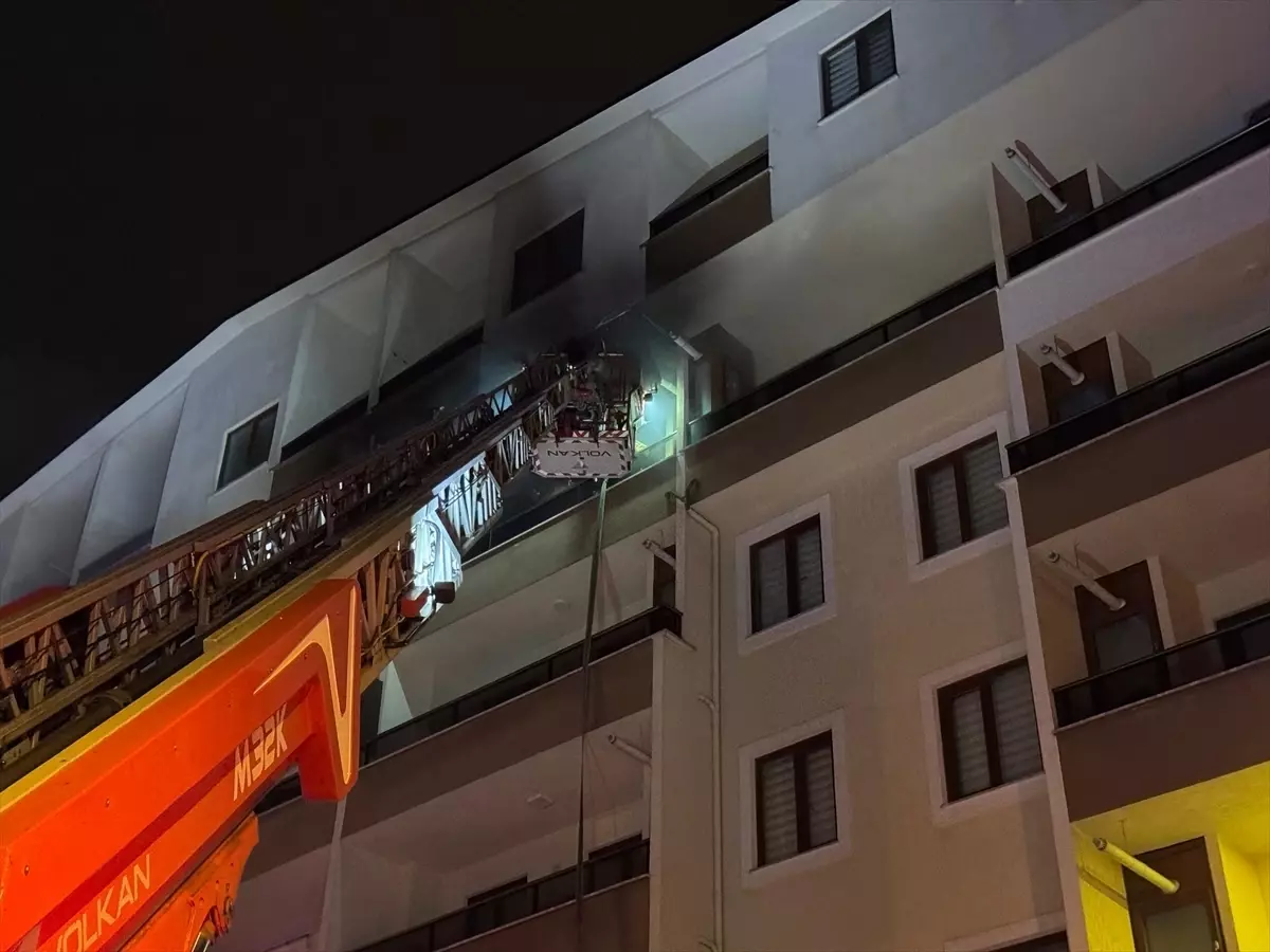 Nilüfer'de Ev Yangını Kısa Sürede Söndürüldü