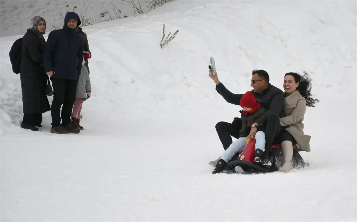 Sarıkamış Kayak Merkezi’nde Kızakla Unutulmaz Anlar