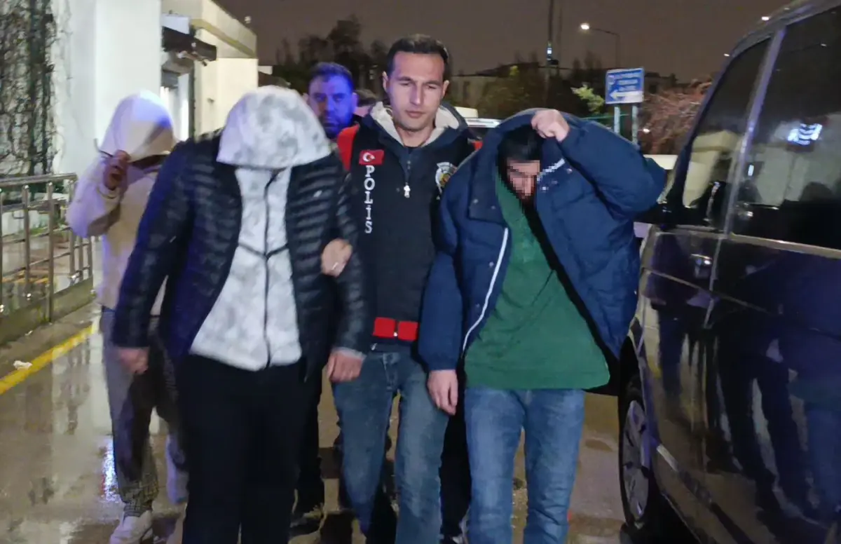 Adana’da Sigara Talebi Yol Açtı: 17 Yaşındaki Genç Şiddetli Kavgada Hayatını Kaybetti