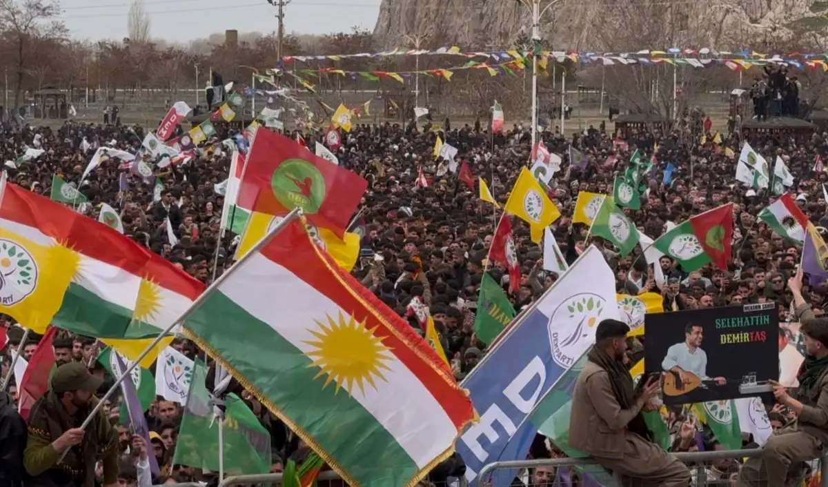 DEM Partisi'nden İran'daki Savaş ve Demokrasi Üzerine Açıklama