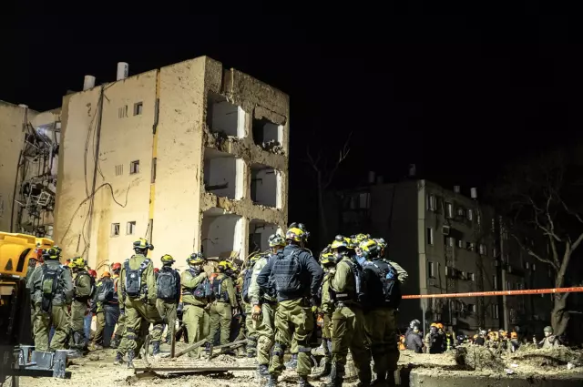 İran füze kalkışı