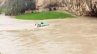 Kurtarılan kişilerin mağaradan çıkışı