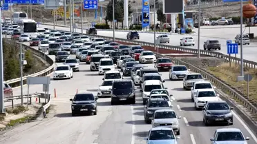 Kırıkkale'de uzun trafik kuyruğu