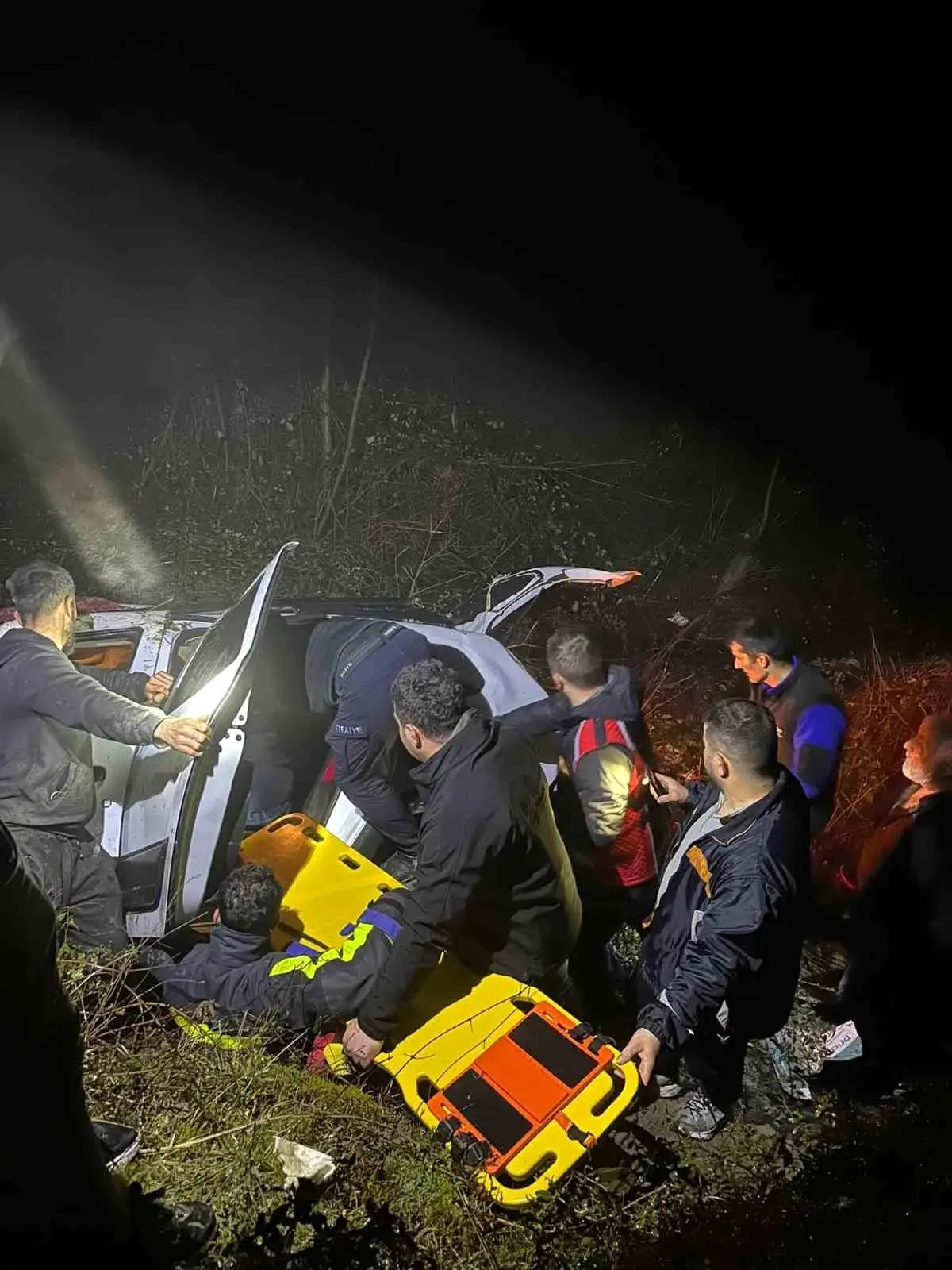 Sinop Türkeli'de Araç Uçuruma Yuvarlandı: 7 Yaralı