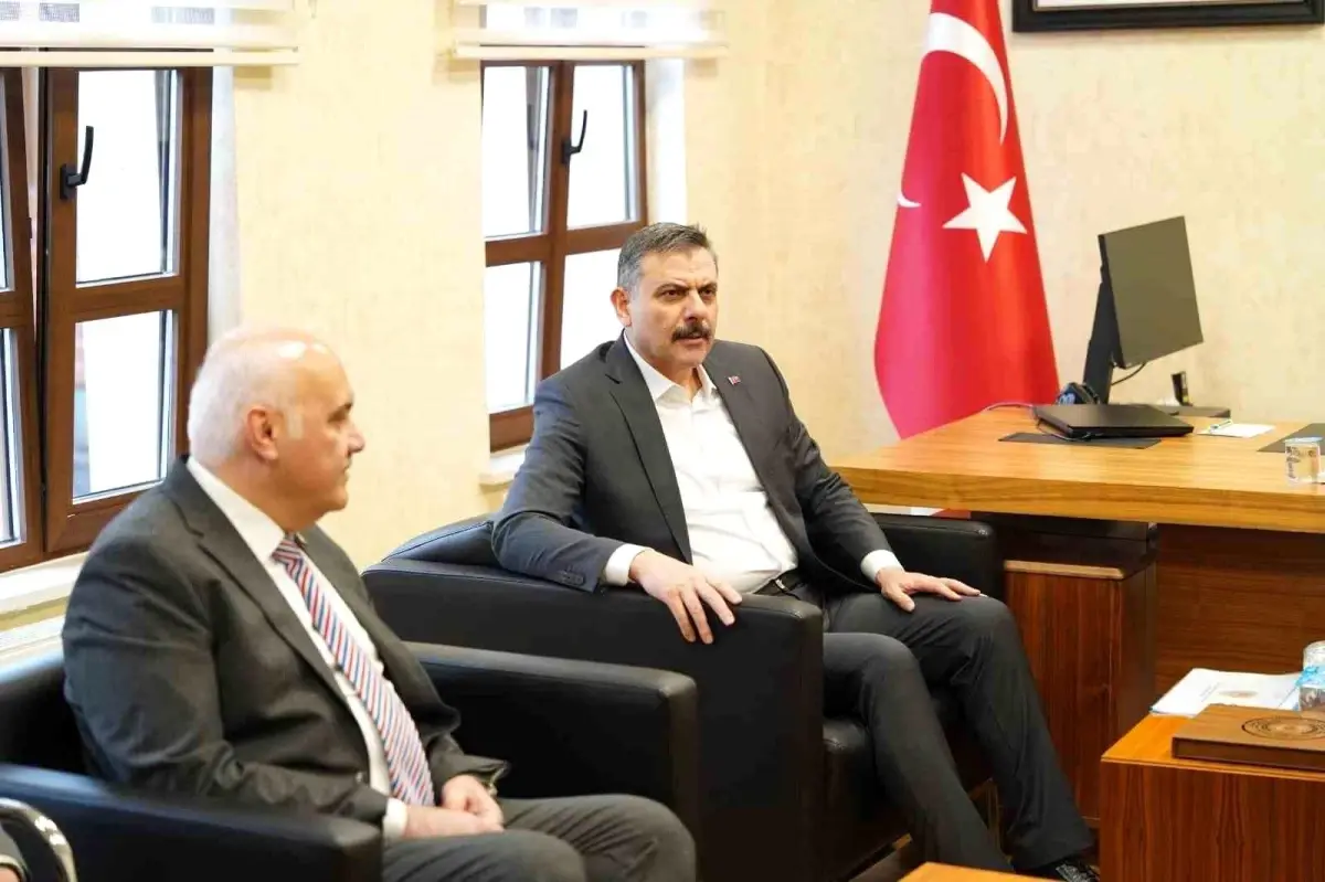 İçişleri Bakanı Çiftçi, Kızılcahamam’da Emniyet Mensuplarıyla Bayramlaştı