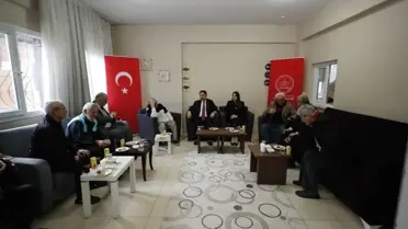 Hatay Valisi Mustafa Masatlı huzurevi sakinleriyle bayram kutlaması