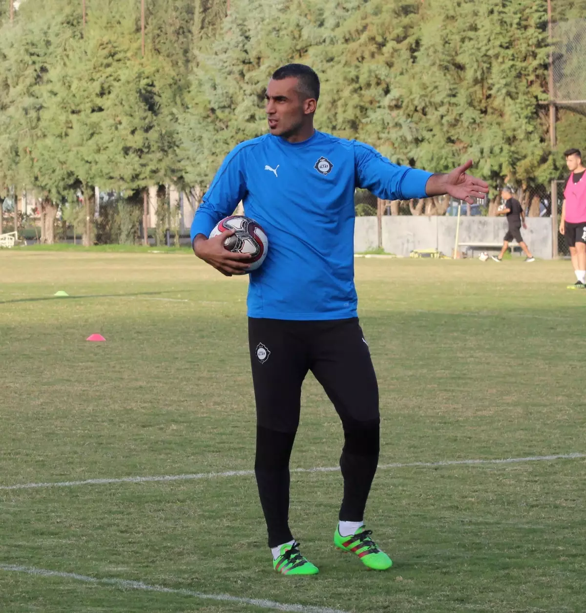 Altay'da Murat Uluç Yardımcı Antrenör Olarak Göreve Başladı