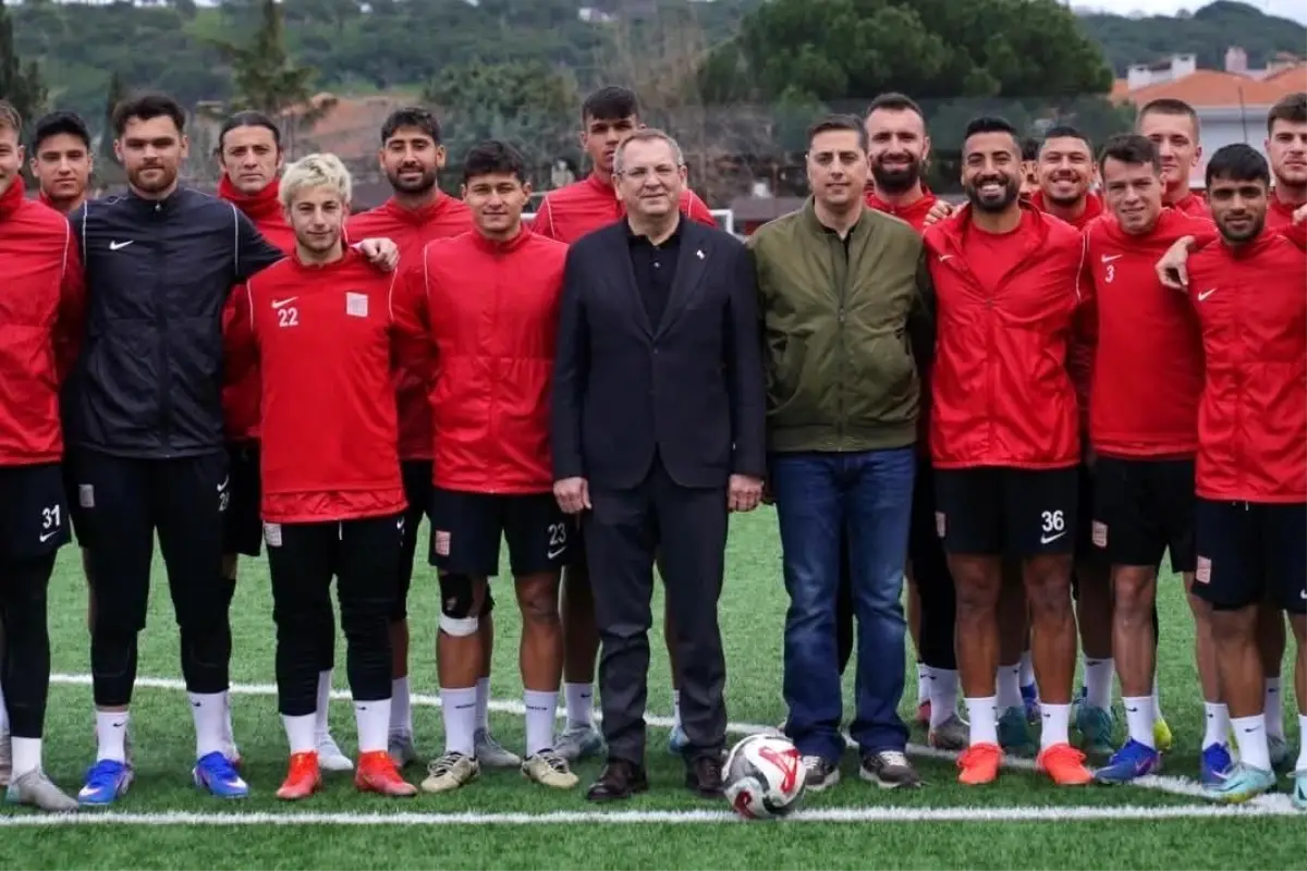 Ayvalıkgücü Belediyespor’da Belediye Başkanı Mesut Ergin’den Moral Desteği