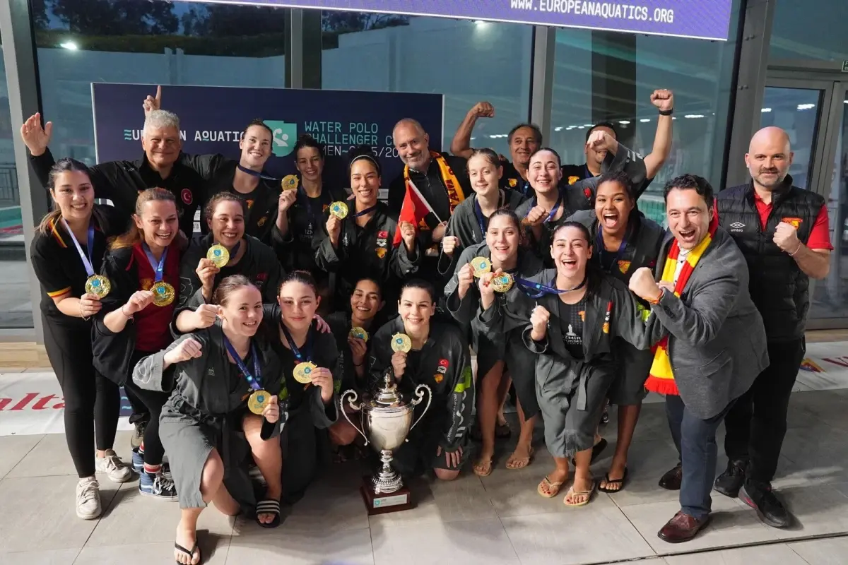 Galatasaray ve Göztepe, Avrupa Sutopu Kupası'nda Tarihi Çifte Şampiyonluk Kazandı