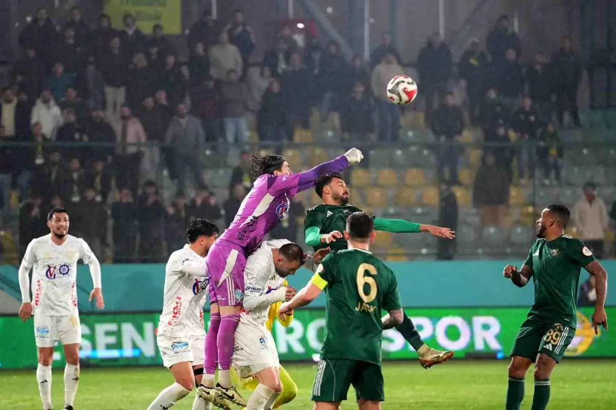 Erzurumspor FK, Esenler Erokspor'u 2-0 Mağlup Etti: 57. ve 97. Dakikalarda Gol