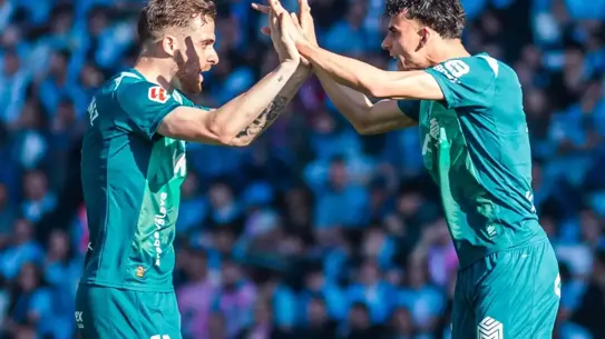 Maçın kritik anlarından bir fotoğraf