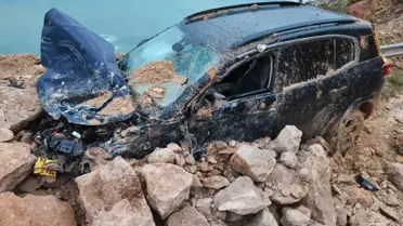 Mersin‑Antalya Karayolu’nda Heyelan: Araç Kamerası Olayı Canlı Gösterdi