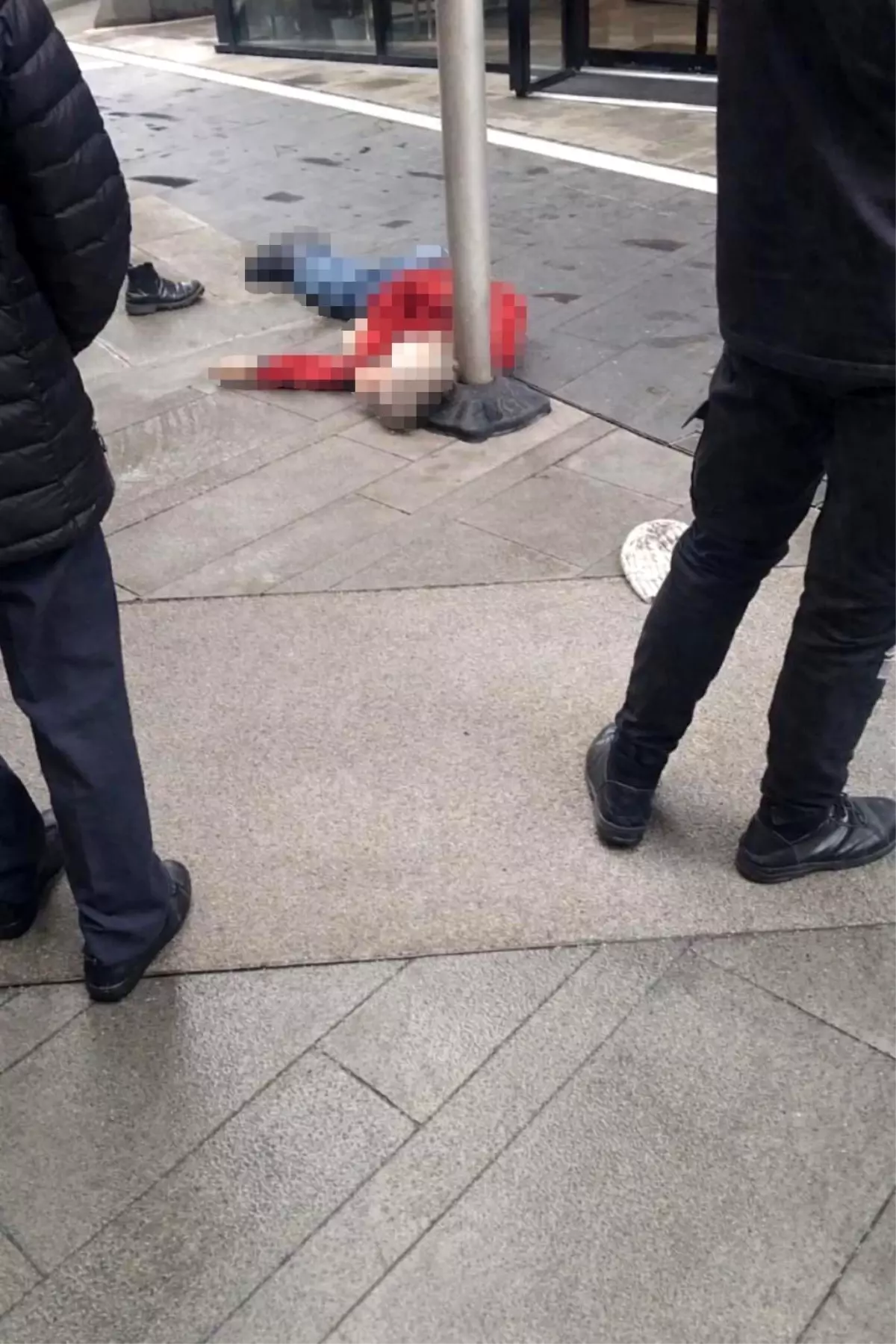 Ünlü Prodüktör Erol Köse 16. Kattan Düşerek Hayatını Kaybetti