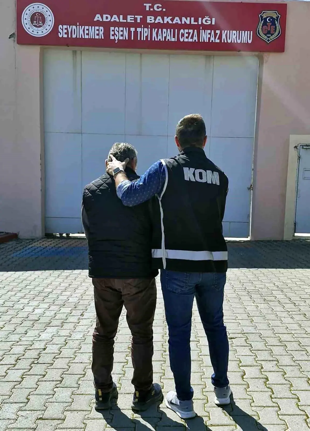 Muğla’da FETÖ Mensubu A.K. 7,5 Yıl Hapis Cezasıyla Tutuklandı