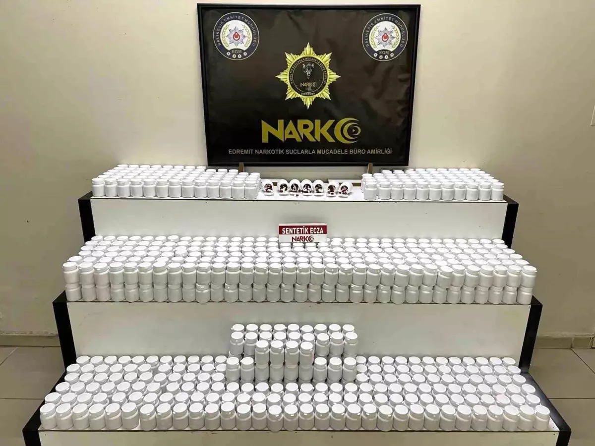 Balıkesir'de 42.600 Sentetik Ecza Hapı Ele Geçirildi
