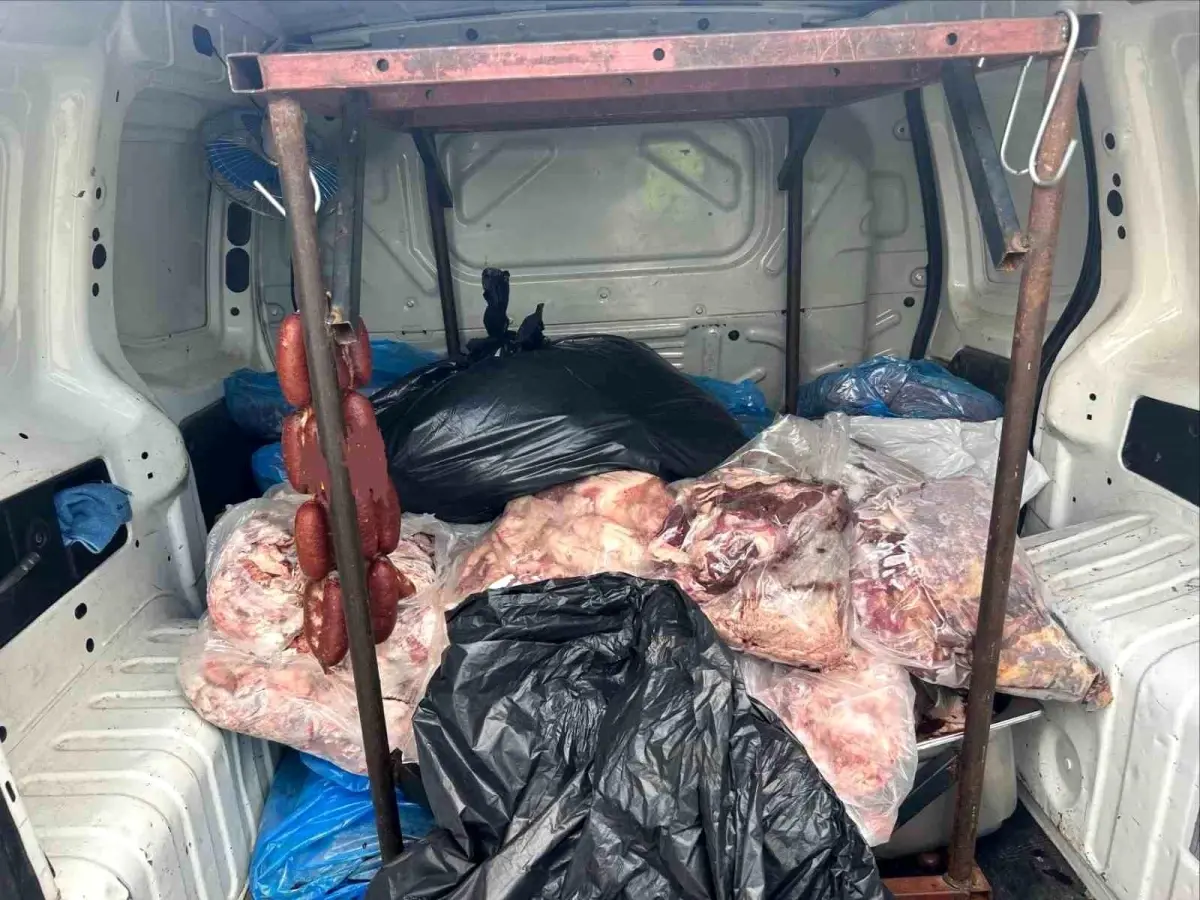 Kırşehir'de Jandarma 340 kg Çürük Et'i Ele Geçirdi