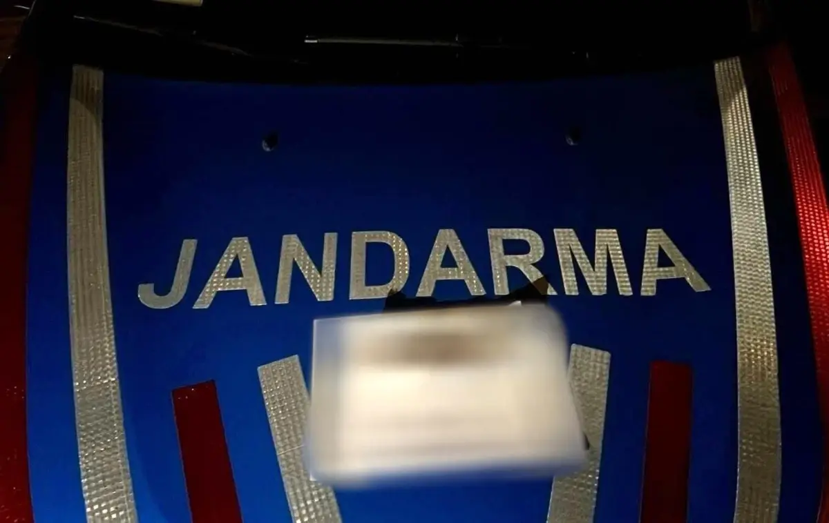 Kırşehir'de Jandarma Operasyonu: Uyuşturucu Madde Ele Geçirildi