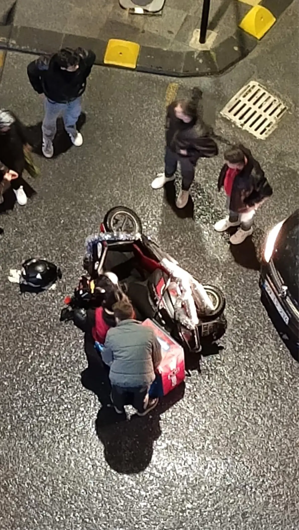 Kapaklı’da Motosikletli Kurye Trafik Kazası: Yaralıların Durumu İyi