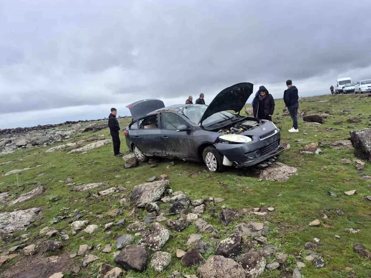 Siverek'te 2 Bebek Dahil 6 Kişi Yaralandı: Trafik Kazası Detayları