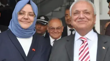 Eskişehir'de Zincirleme Trafik Kazası: İki Eski Bakan Yaralandı, Soruşturma Başlatıldı