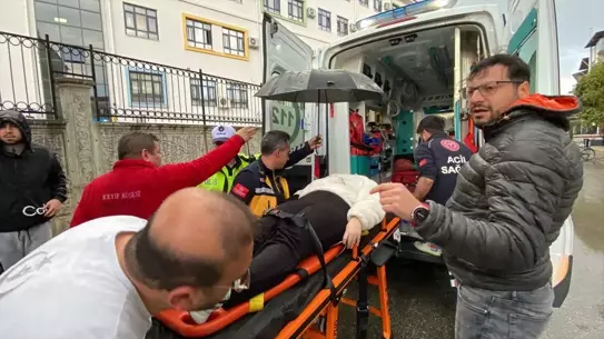 Kazada yaralanan motosiklet sürücüsü