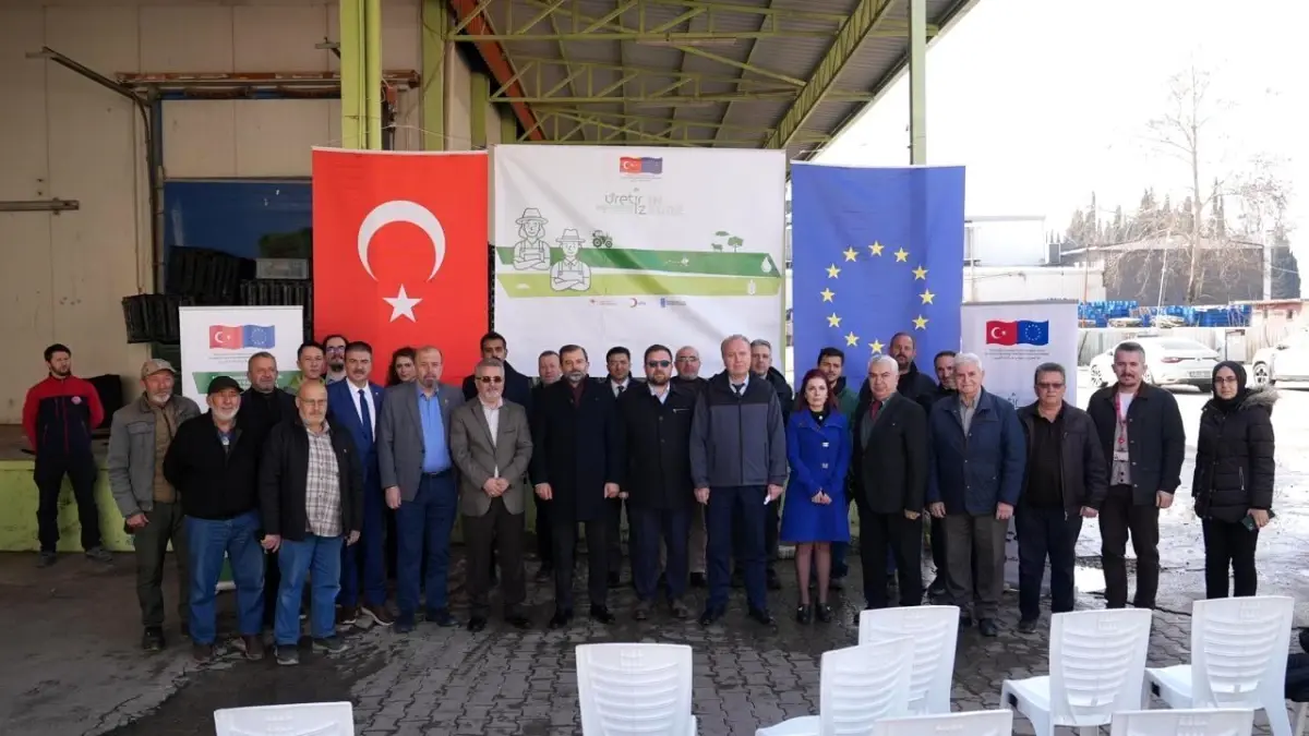 Gürsu Belediyesi’nden Tarımcılar İçin Yeni Meyve Kasa Üretim Hattı