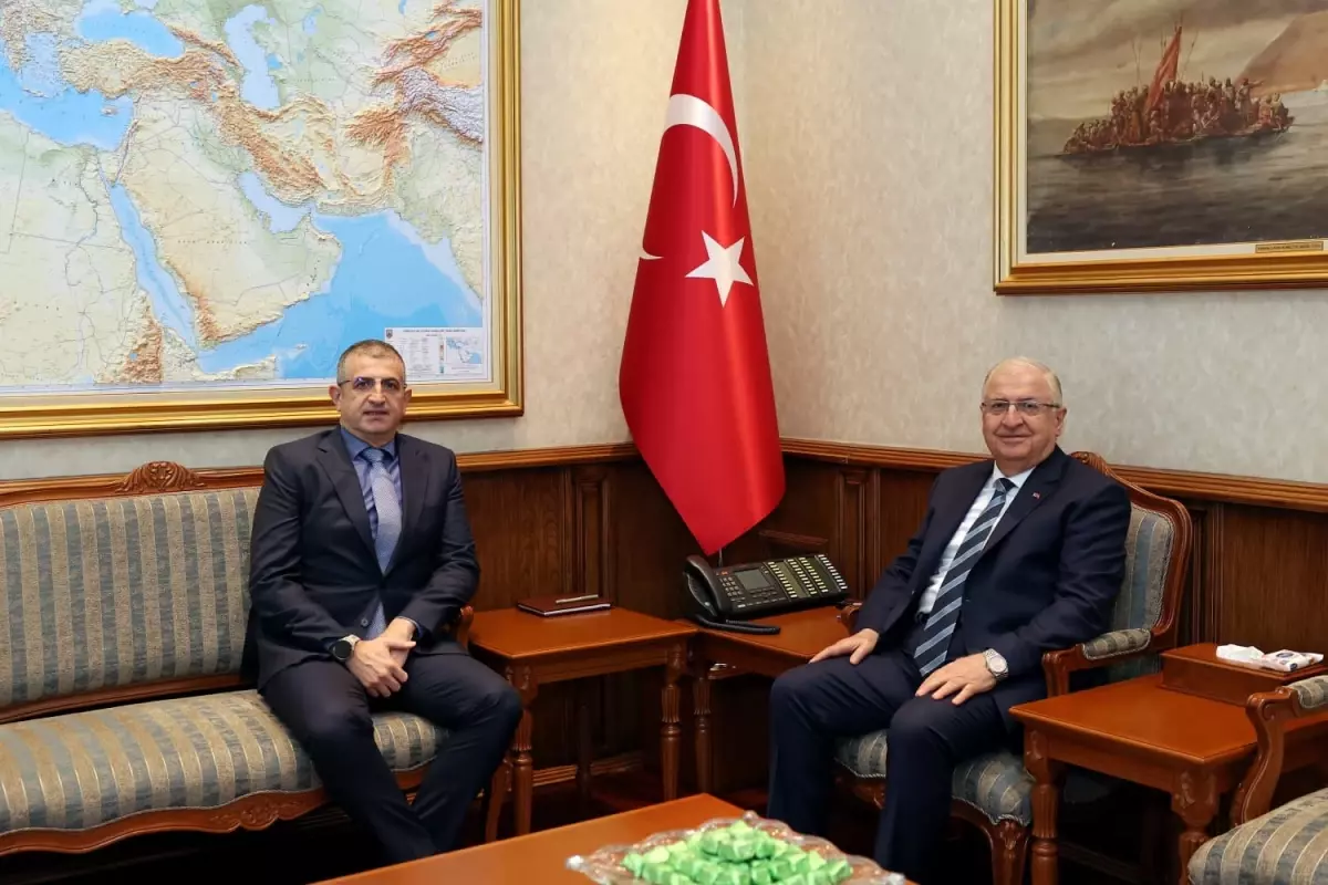 Savunma Bakanı Yaşar Güler, Baykar Genel Müdürü Haluk Bayraktar ile Stratejik Görüşmeler Gerçekleştirdi