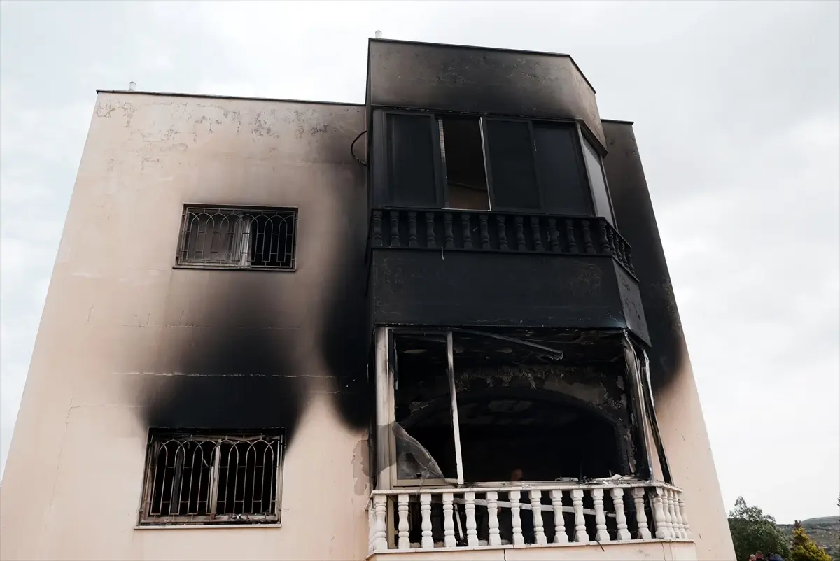 İsrail'in Deyr Hatab Operasyonu: Batı Şeria’da Evler Kundaklandı, 13 Filistinli Yaralandı