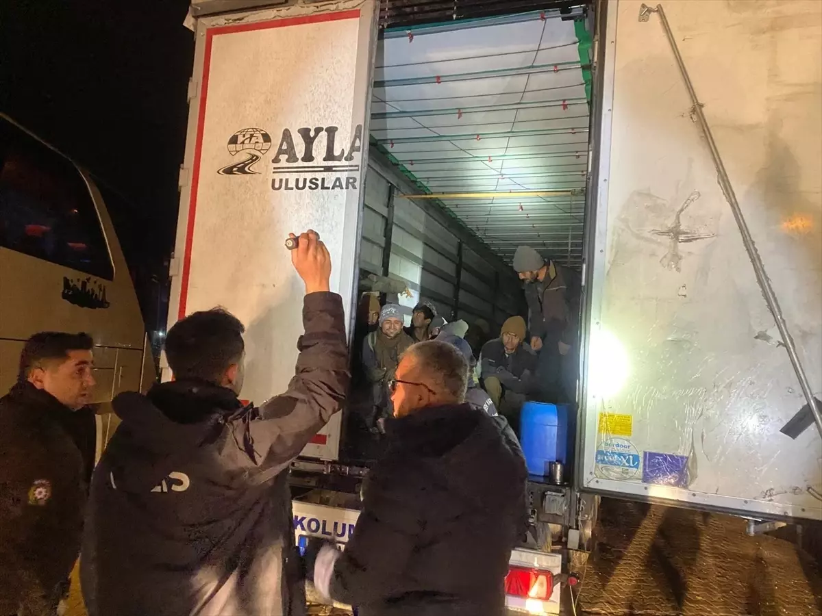 Çankırı'da 75 Afgan Göçmen Gözaltına Alındı