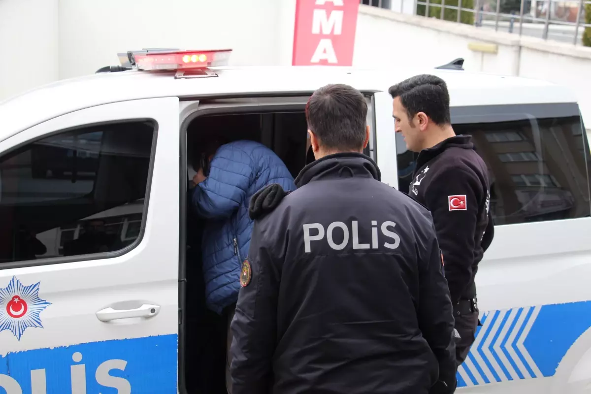 Bolu’da Altın Fiyatları Tartışması: Kuyumcunun Gazeteciye Fiziksel Saldırısı