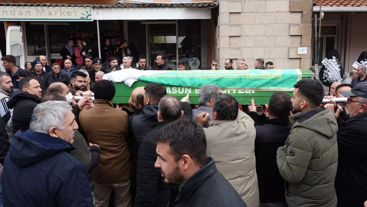 Ağlasun’da Yaşanan Trajik Kazada Genç Çift Yan Yana Defnedildi