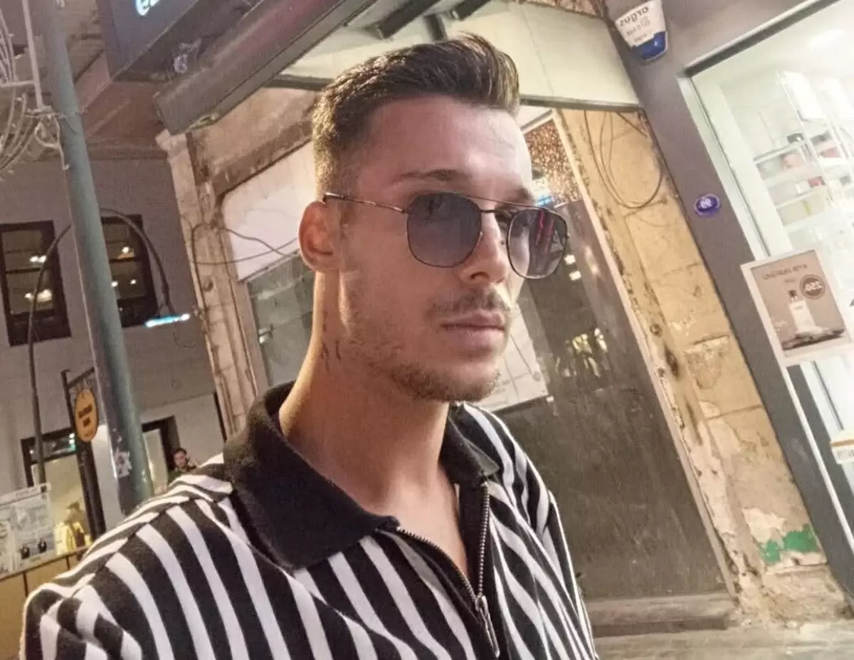 İzmir Konak’ta Müzisyen Emre Duman’a Saldırı: Kalp Damarı Kesildi, Hayatını Kaybetti