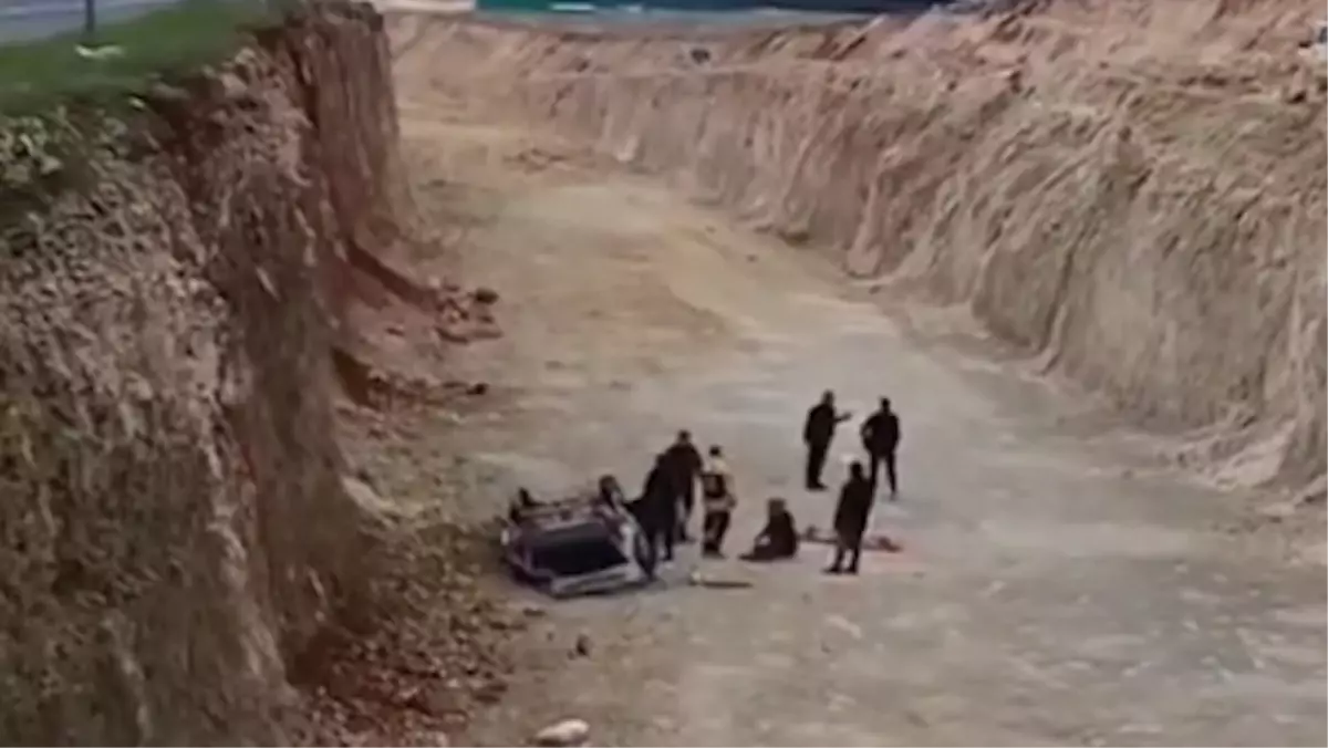 Şanlıurfa’da Yol Çalışma Alanına Düşen Otomobilde 1 Ölü, 1 Yaralı