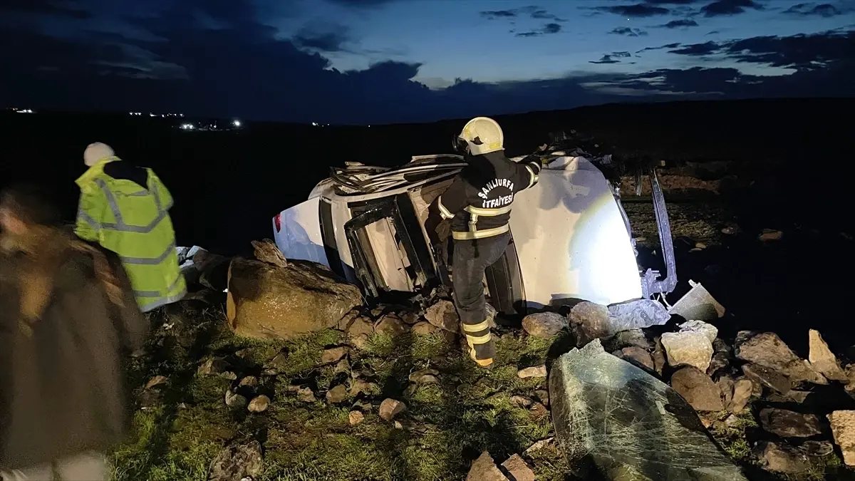 Siverek'te Çarpışan İki Otomobilde 5 Kişi Yaralandı