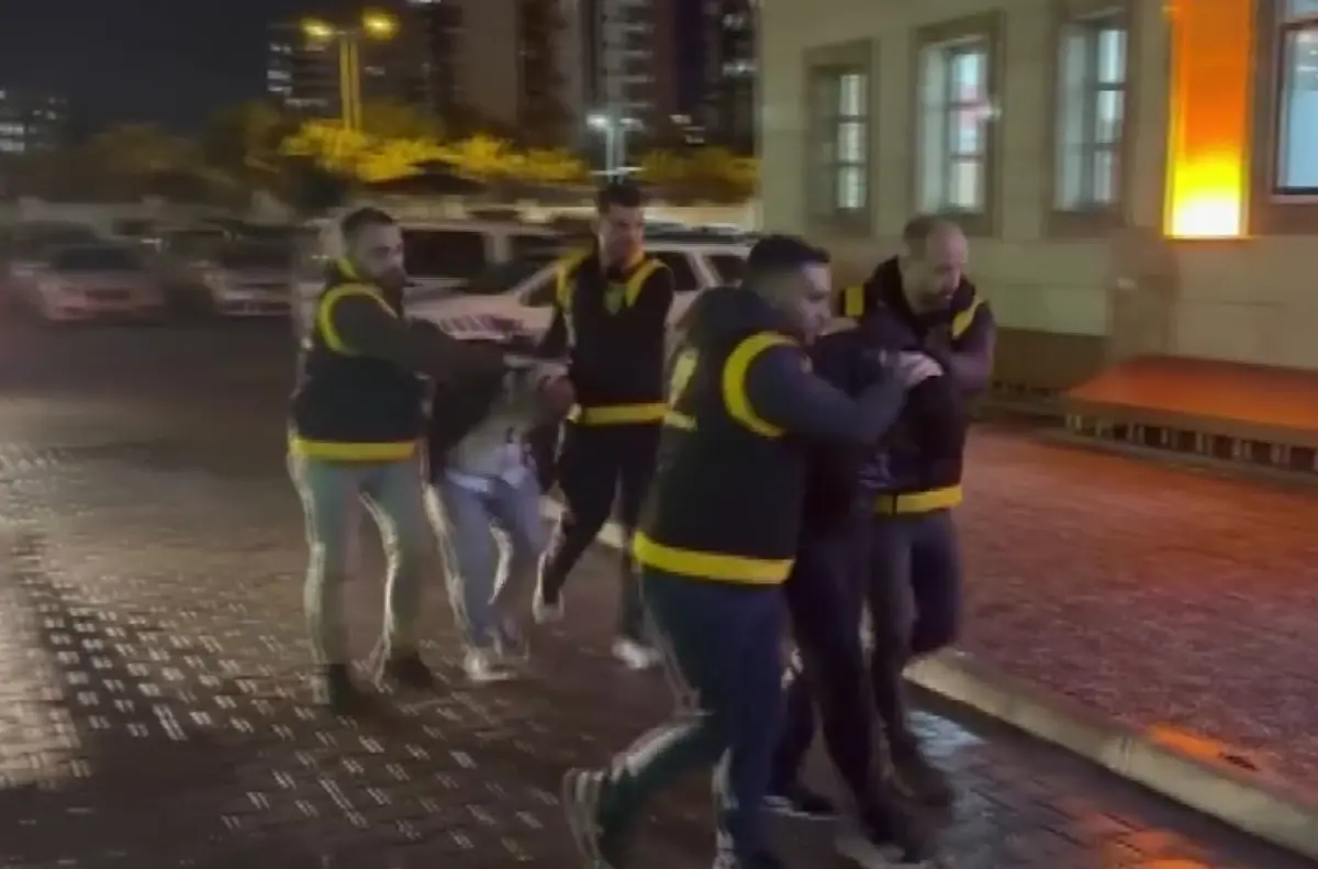 Adana’da TIR’dan İnerek Otomobile Bıçak Saldırısı: İki Şüpheli Tutuklandı