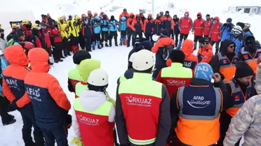 Çığ eğitimine katılan AFAD personeli