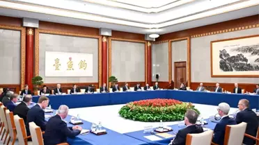 Çin’deki yatırım fırsatlarını tanıtan He Lifeng