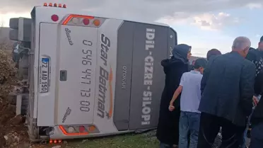 Kazadan sonra hasar gören midibüs