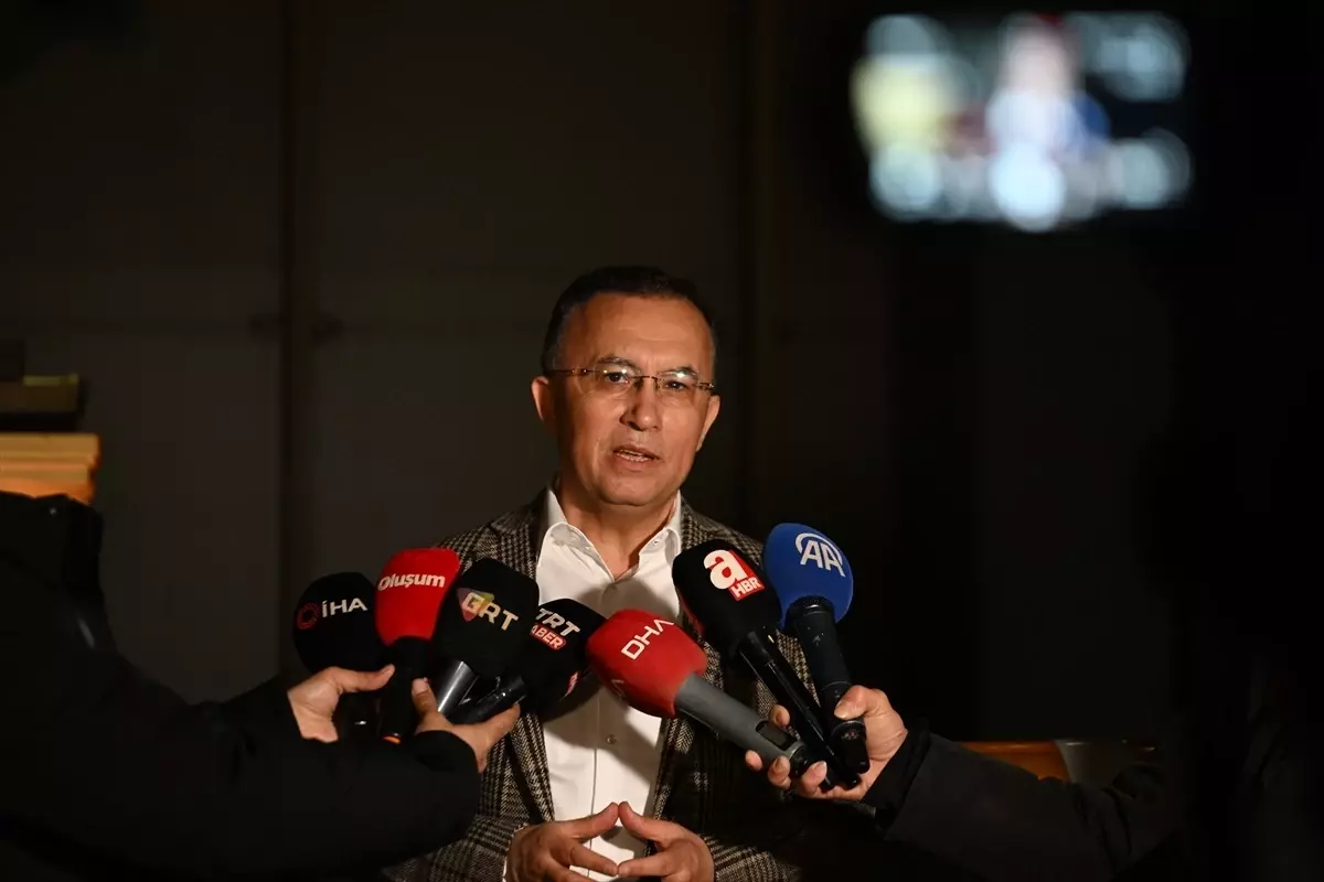 Gaziantep Valisi, Zeugma Müzesi'nde Mars Heykeli İçin Yeni Seyir Platformunu İnceledi