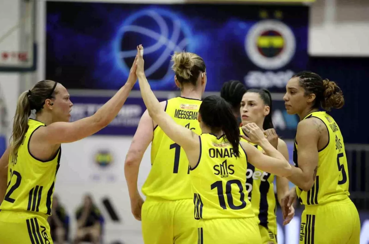 Fenerbahçe Kadınlar Basketbolu, ÇBK Mersin'i 73-62 Skorla Yarı Finale Taşıdı