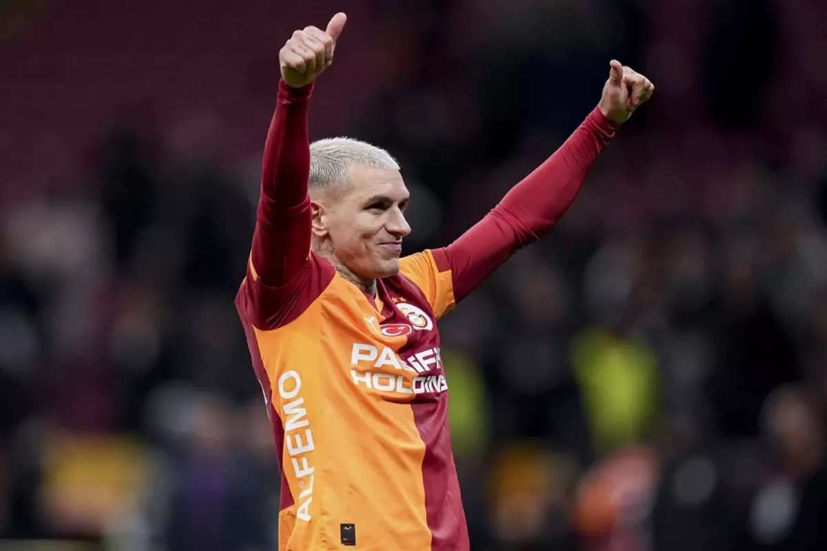 Torreira: Galatasaray’da Son Sezon, Uruguay’da Emeklilik Planı