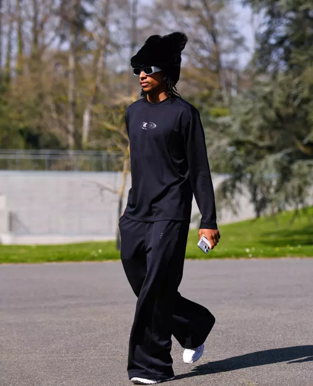 Kanté takım arkadaşlarıyla birlikte