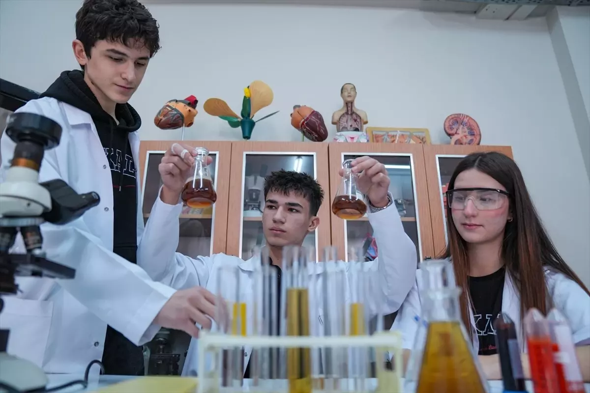 İzmirli Öğrencilerin Yapay Zeka Destekli Su Arıtım Çözümü