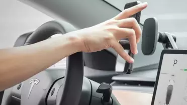 Yeni Trafik Kanunu'nda Telefon Tutucu ve Araç Kokusu Yasaklığı Gerçek mi?