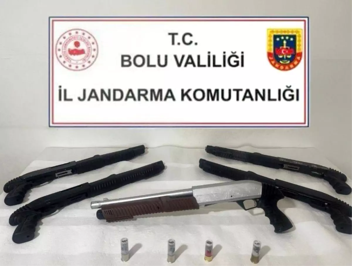 Bolu’da Jandarma, Ruhsatsız Av Tüfeklerine Yönelik Operasyon Gerçekleştirdi