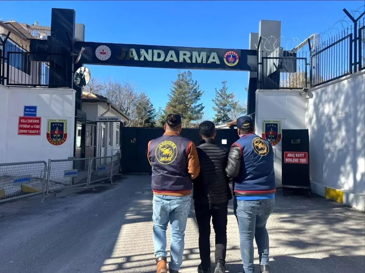 Diyarbakır’da Jandarma 111 Şüpheliyi Gözaltına Aldı