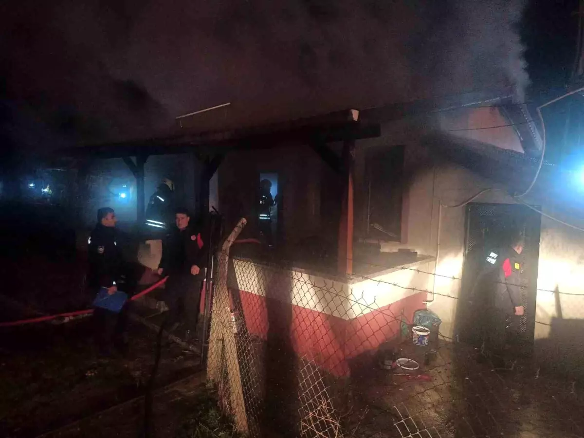 Seydişehir'de Bağ Evinde Sobadan Çıkan Yangın Kontrol Altına Alındı